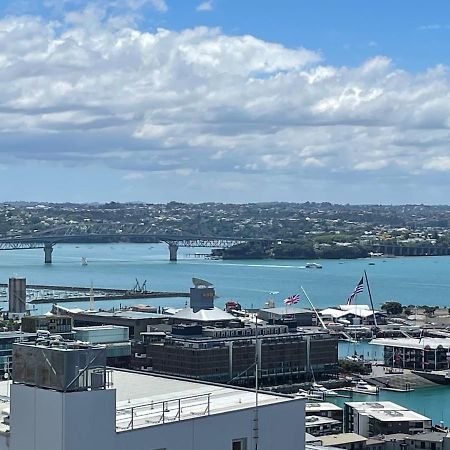 Modern 2 Bedroom Apartment 1 Minute To Skytower Auckland Bagian luar foto