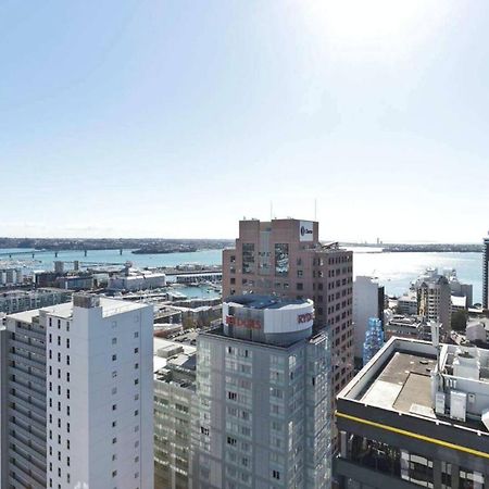 Modern 2 Bedroom Apartment 1 Minute To Skytower Auckland Bagian luar foto