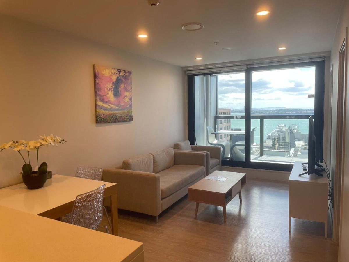 Modern 2 Bedroom Apartment 1 Minute To Skytower Auckland Bagian luar foto