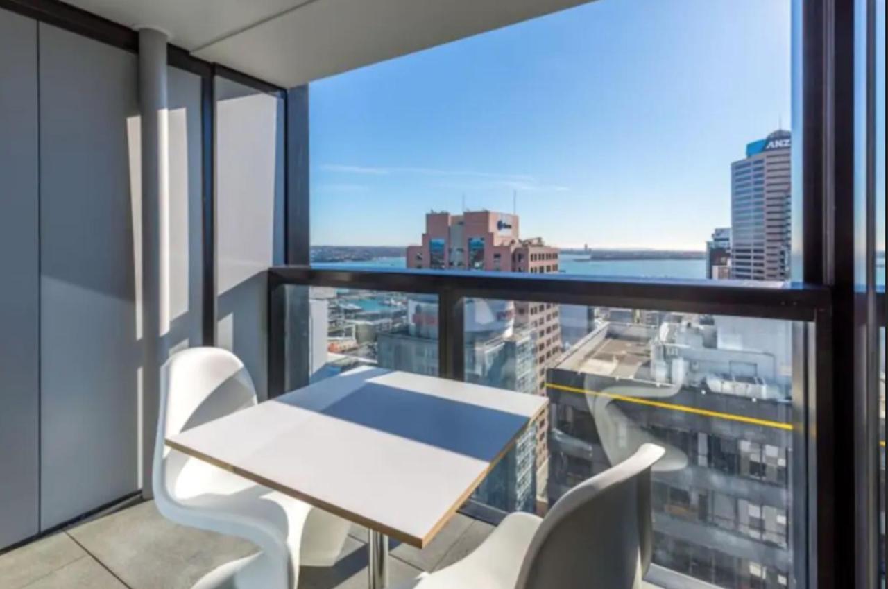 Modern 2 Bedroom Apartment 1 Minute To Skytower Auckland Bagian luar foto