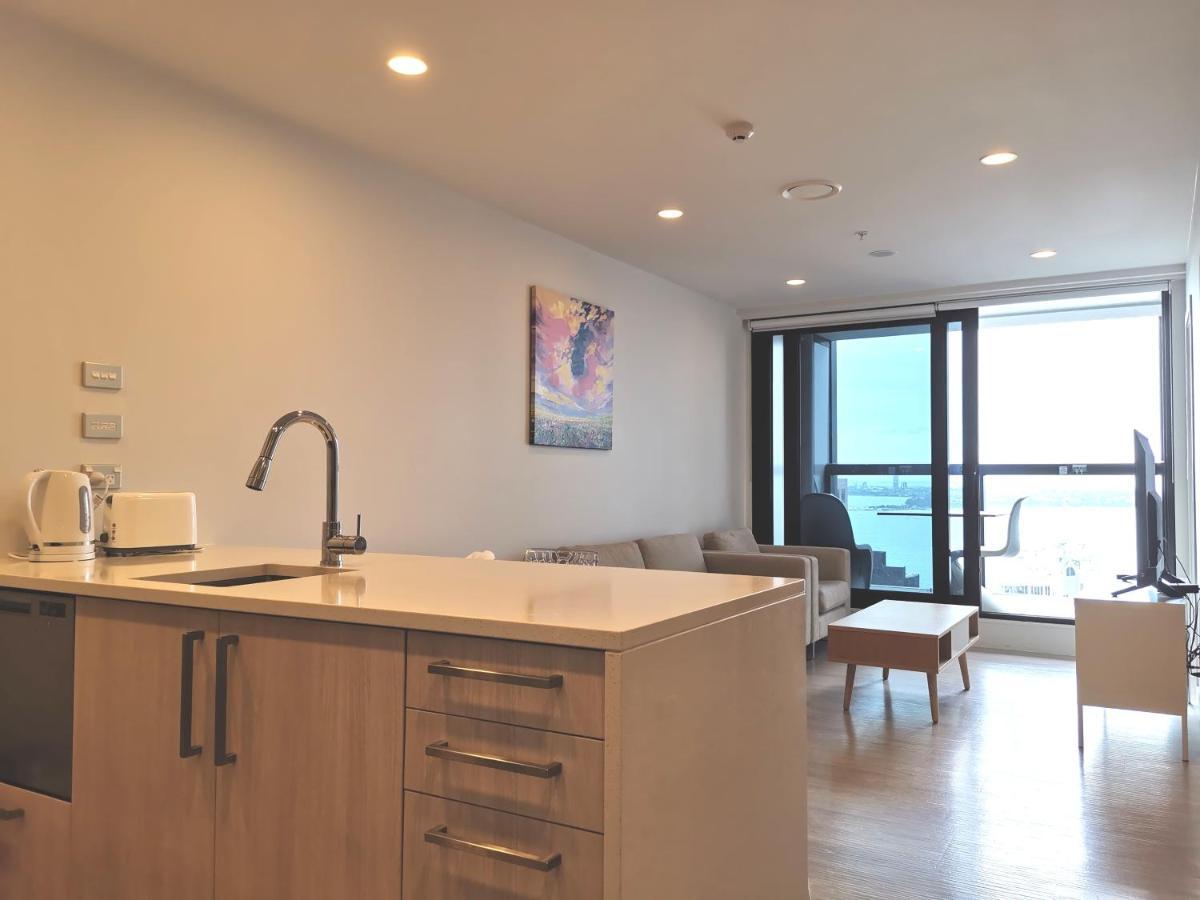 Modern 2 Bedroom Apartment 1 Minute To Skytower Auckland Bagian luar foto