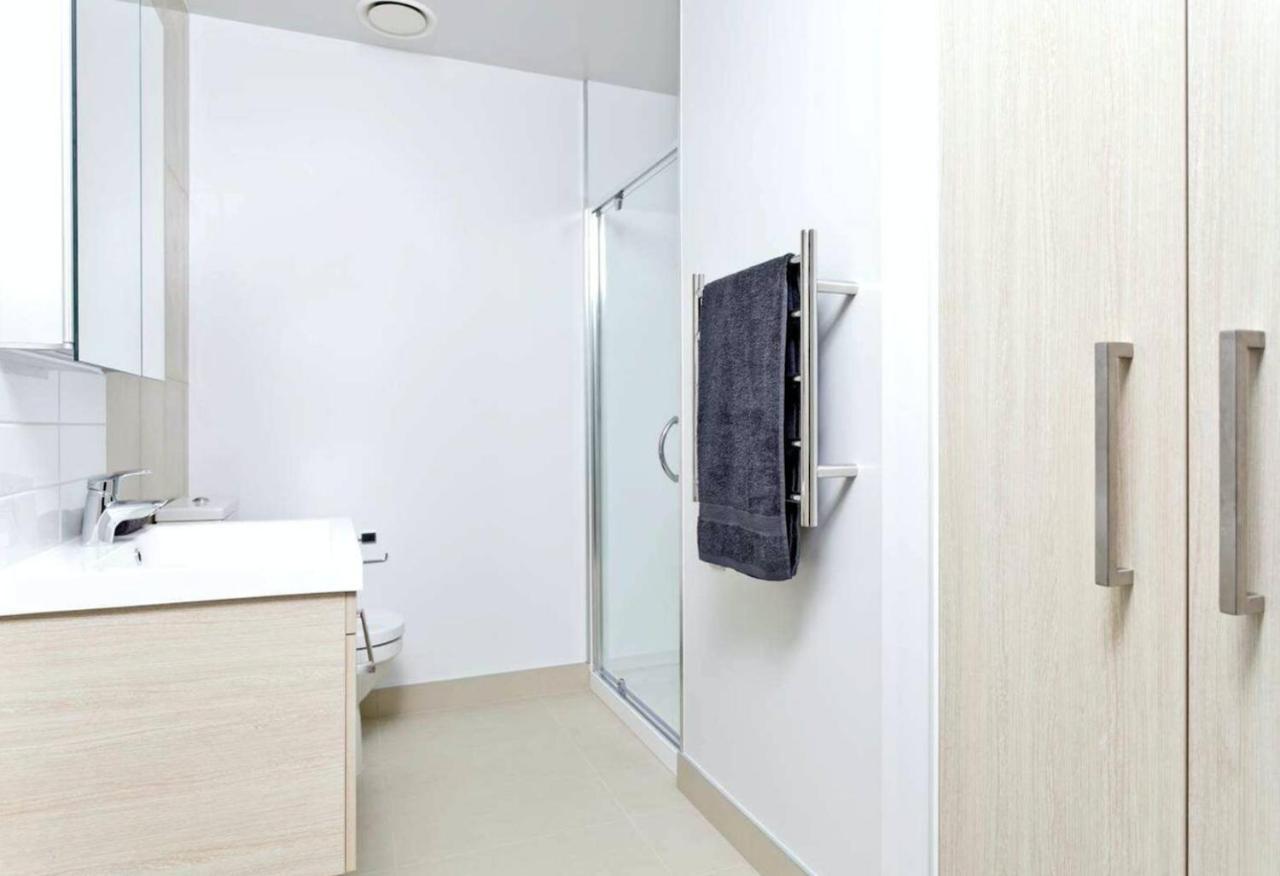 Modern 2 Bedroom Apartment 1 Minute To Skytower Auckland Bagian luar foto
