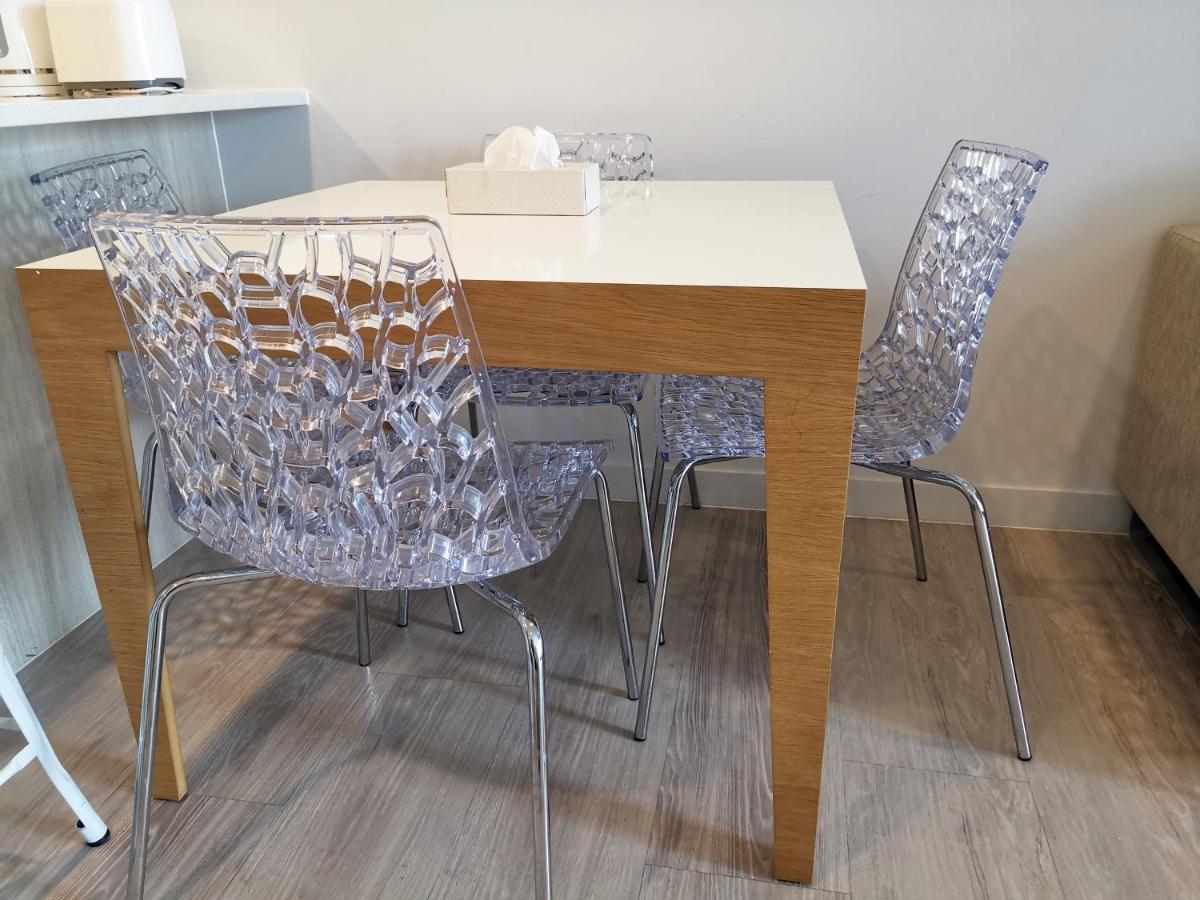 Modern 2 Bedroom Apartment 1 Minute To Skytower Auckland Bagian luar foto