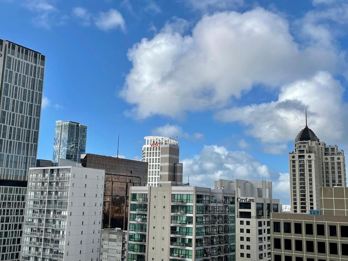 Modern 2 Bedroom Apartment 1 Minute To Skytower Auckland Bagian luar foto