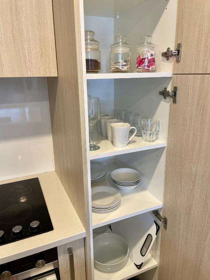 Modern 2 Bedroom Apartment 1 Minute To Skytower Auckland Bagian luar foto